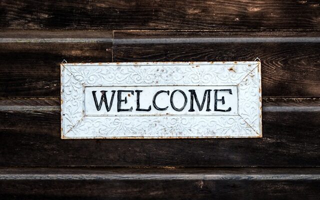 How to Create a Tenant Welcome Package That Sets the Right Tone