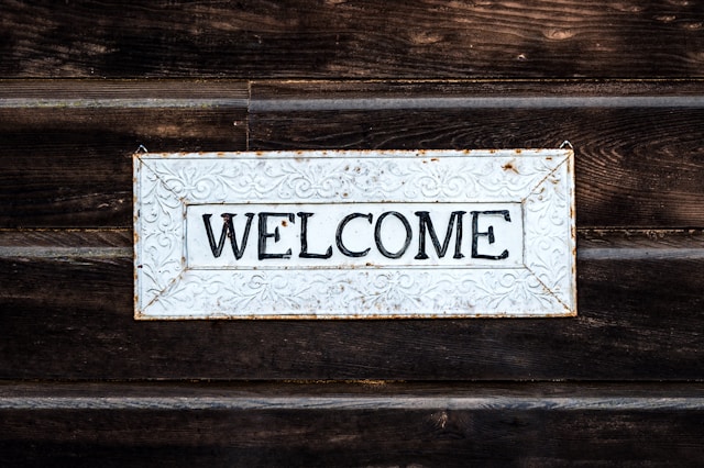 How to Create a Tenant Welcome Package That Sets the Right Tone