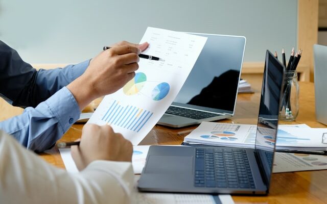Evaluation Reports to Attract Investors
